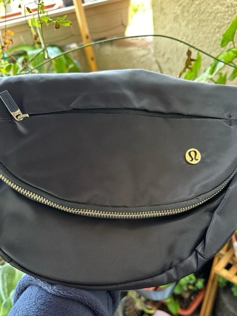 Lululemon bag 5 L size
